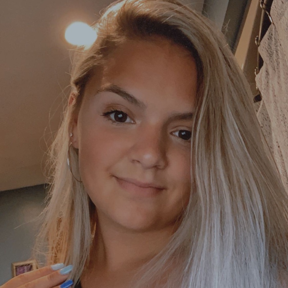 Meet your Posher, Emma